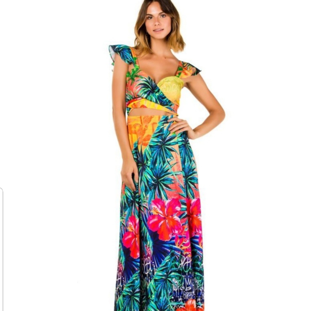 Maxi dress with wrap around top and peekaboo waist